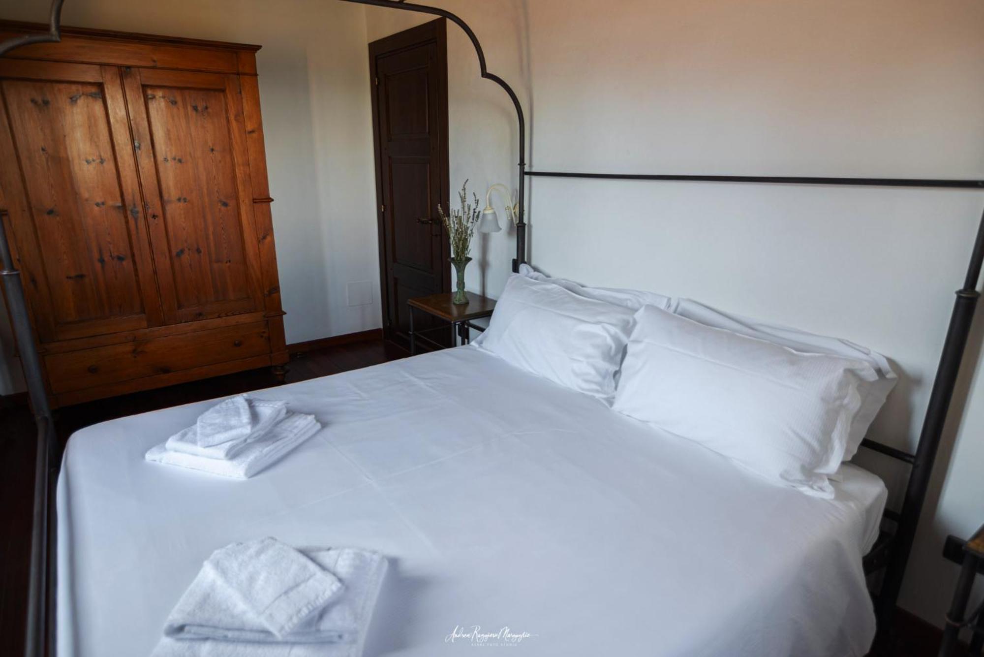 Agriturismo Aia Leccioni Micciano Esterno foto