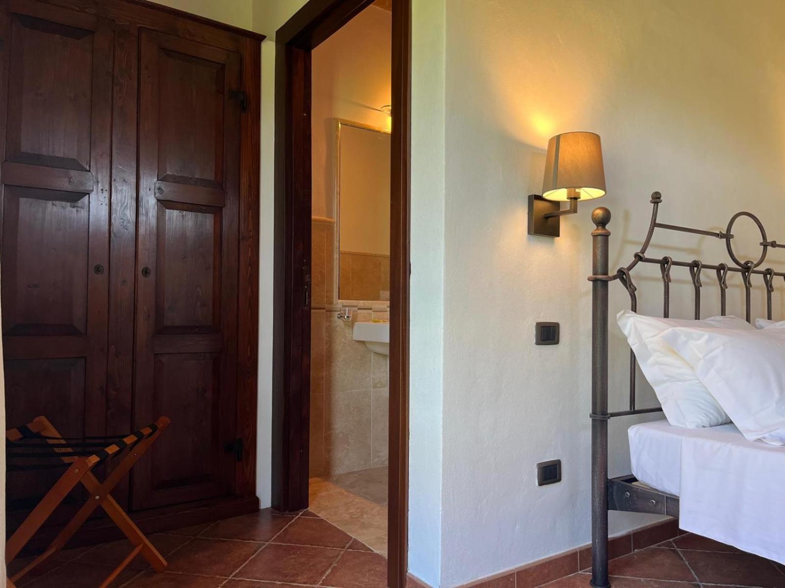 Agriturismo Aia Leccioni Micciano Esterno foto